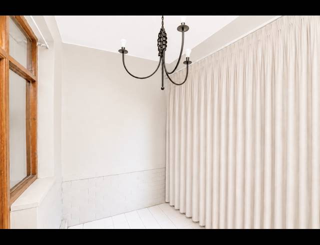 1.5 BEDROOM APARTMENT FOR SALE IN ESSENWOOD